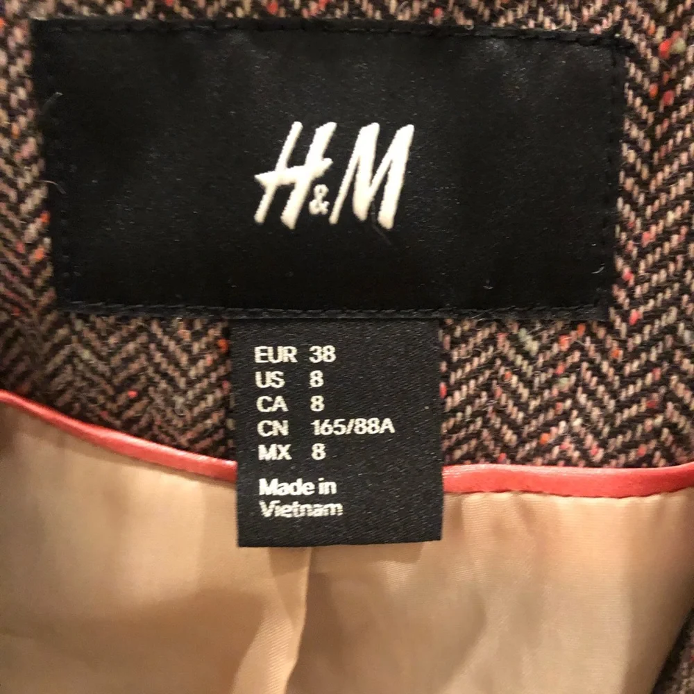 H&M Women’s Fitted Blazer Herringbow Pattern - Picture 4 of 4